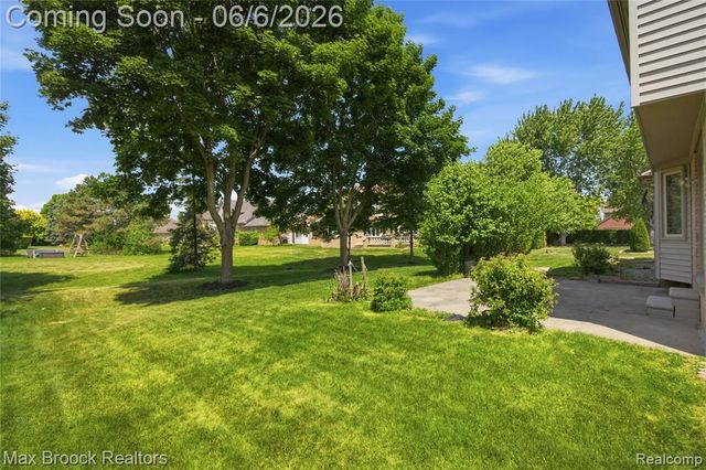 46547 Glen Eagle Drive, Utica, MI 48315