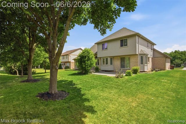 46547 Glen Eagle Drive, Utica, MI 48315