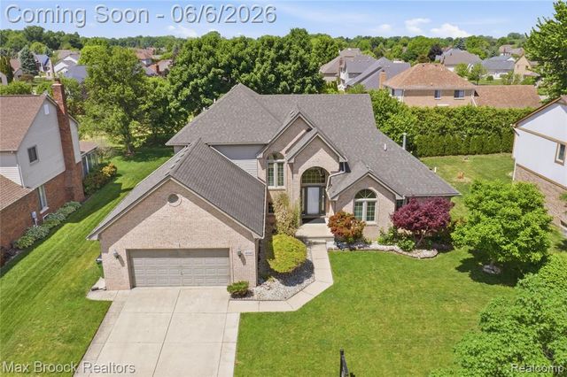 46547 Glen Eagle Drive, Utica, MI 48315