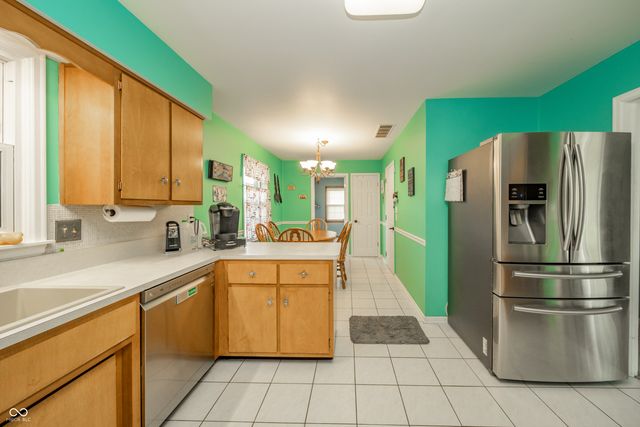 1518 S Winding Way, Anderson, IN 46011