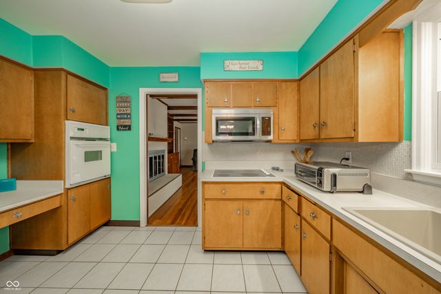 1518 S Winding Way, Anderson, IN 46011