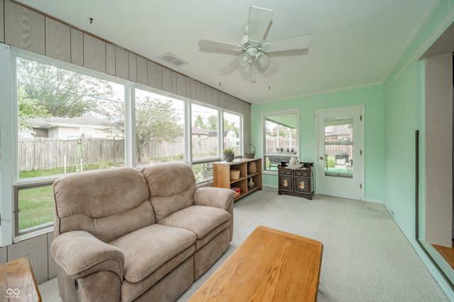 1518 S Winding Way, Anderson, IN 46011