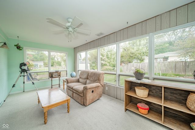 1518 S Winding Way, Anderson, IN 46011