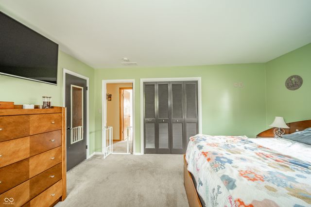 1518 S Winding Way, Anderson, IN 46011