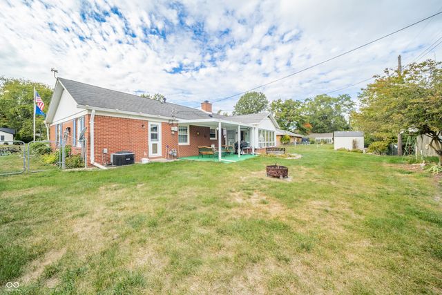 1518 S Winding Way, Anderson, IN 46011