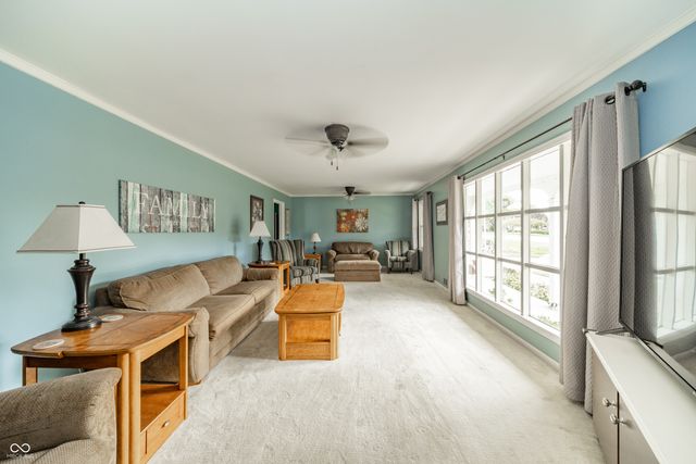 1518 S Winding Way, Anderson, IN 46011