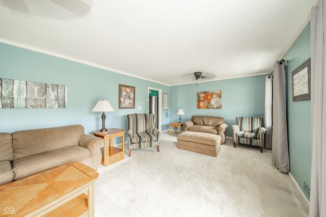 1518 S Winding Way, Anderson, IN 46011