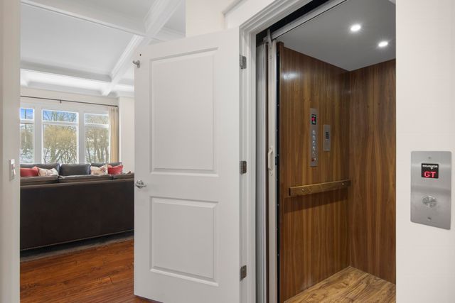 157 Uptown Court, Traverse City, MI 49684