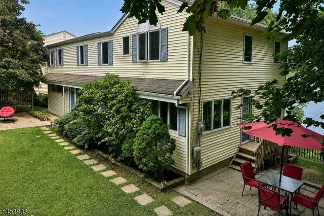 103 W Lake Shore Dr, Rockaway Twp., NJ 07866