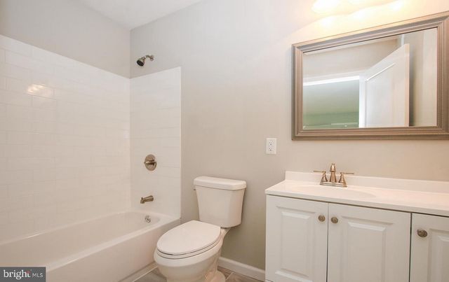 1449 F ST, Woodbridge, VA 22191