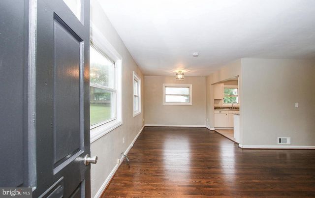 1449 F ST, Woodbridge, VA 22191