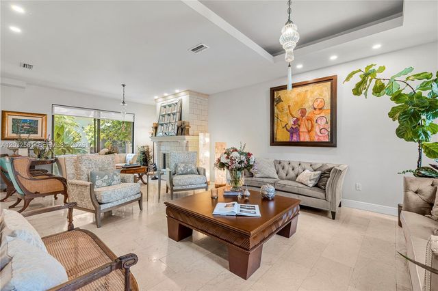 6550 SW 75th Ter, South Miami, FL 33143