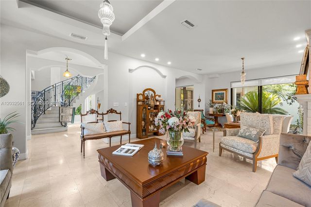 6550 SW 75th Ter, South Miami, FL 33143