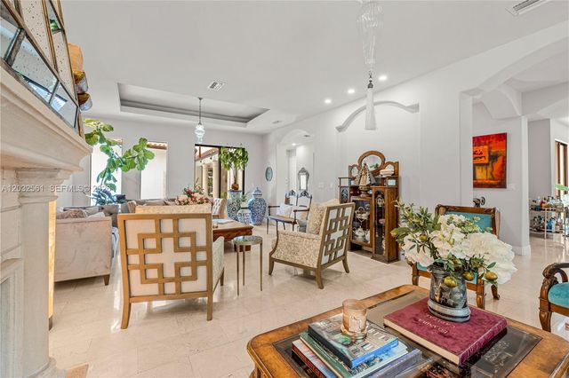 6550 SW 75th Ter, South Miami, FL 33143
