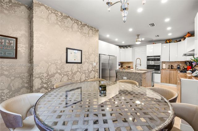 6550 SW 75th Ter, South Miami, FL 33143