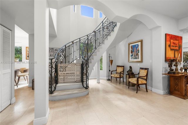 6550 SW 75th Ter, South Miami, FL 33143