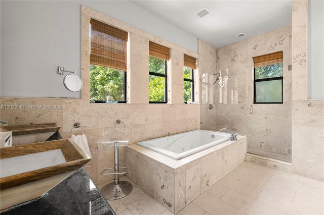 6550 SW 75th Ter, South Miami, FL 33143