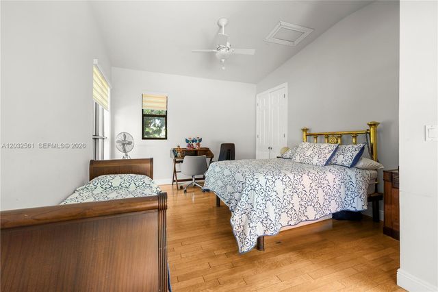 6550 SW 75th Ter, South Miami, FL 33143