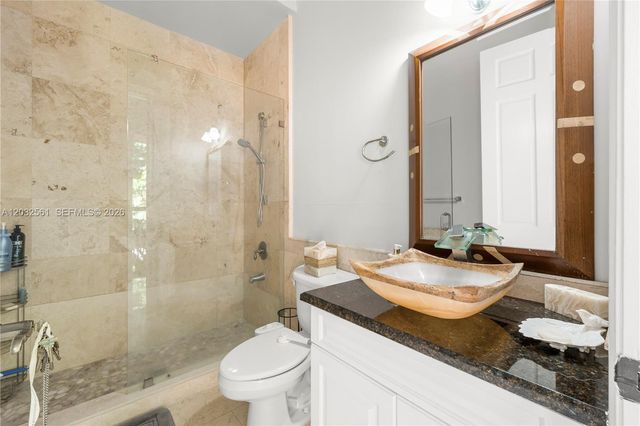 6550 SW 75th Ter, South Miami, FL 33143