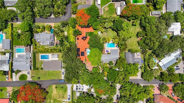 6550 SW 75th Ter, South Miami, FL 33143