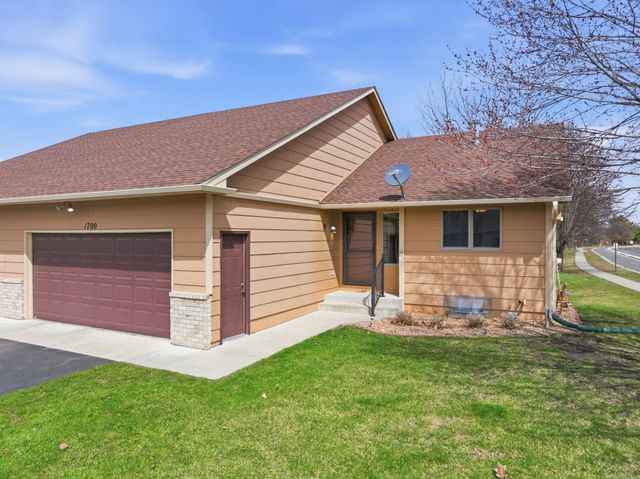 1700 Humphrey Court, Northfield, MN 55057