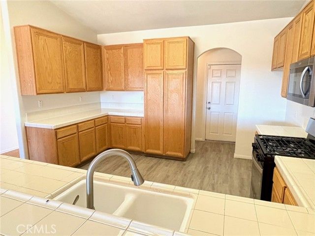 13179 Butte, Victorville, CA 92395