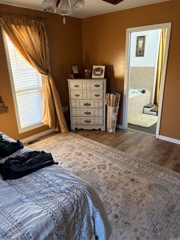 192 Twin Lake Rd, Paragould, AR 72450