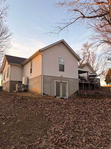 192 Twin Lake Rd, Paragould, AR 72450