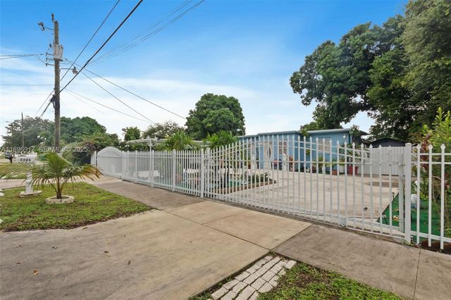 2321 NW 153rd Street, Miami Gardens, FL 33054