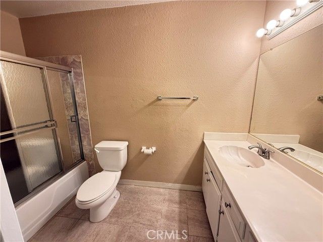 420 E Blueridge Avenue, Orange, CA 92865