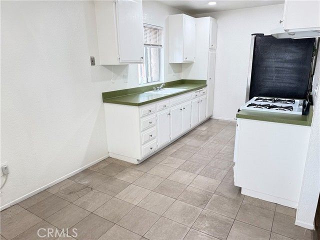 420 E Blueridge Avenue, Orange, CA 92865