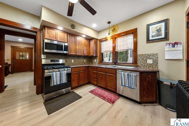 117 Shaubut Street, Mankato, MN 56001