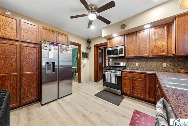 117 Shaubut Street, Mankato, MN 56001