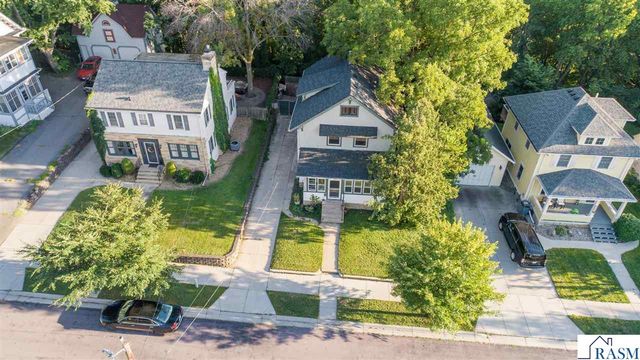 117 Shaubut Street, Mankato, MN 56001