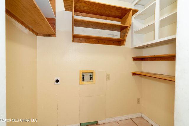 215 Mccaughan Avenue, Long Beach, MS 39560