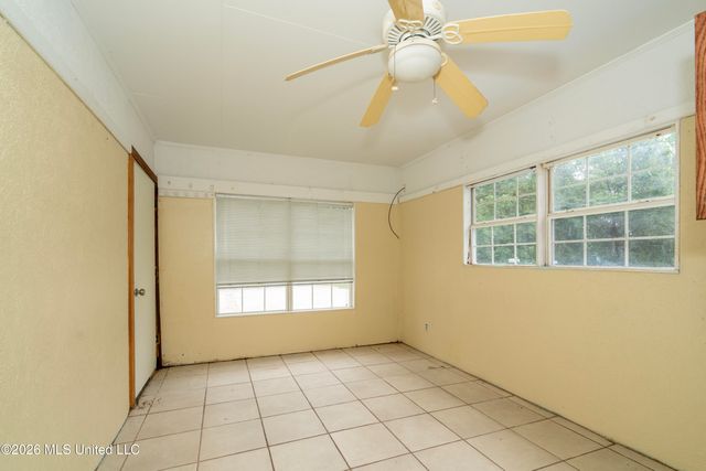 215 Mccaughan Avenue, Long Beach, MS 39560