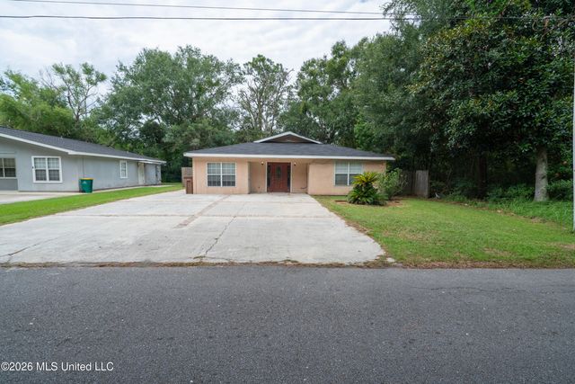 215 Mccaughan Avenue, Long Beach, MS 39560