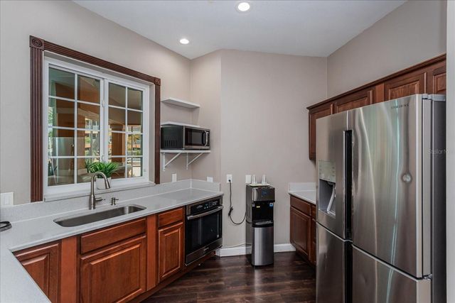 5455 VINELAND ROAD 3214, Orlando, FL 32811