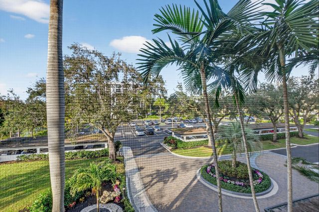 7802 Lakeside Boulevard 734, Boca Raton, FL 33434