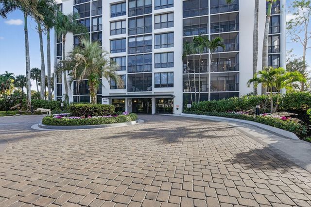 7802 Lakeside Boulevard 734, Boca Raton, FL 33434