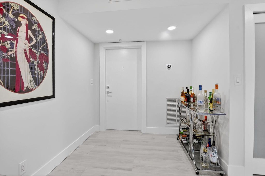 7802 Lakeside Boulevard 734, Boca Raton, FL 33434