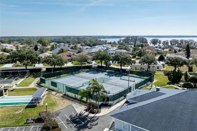 5732 FREEPORT DRIVE, Tavares, FL 32778