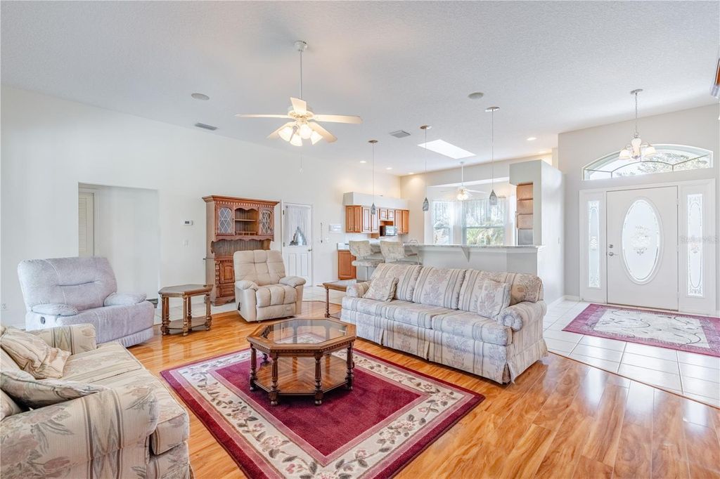 Image 28 of property listing at 5732 FREEPORT DRIVE, Tavares, FL 32778