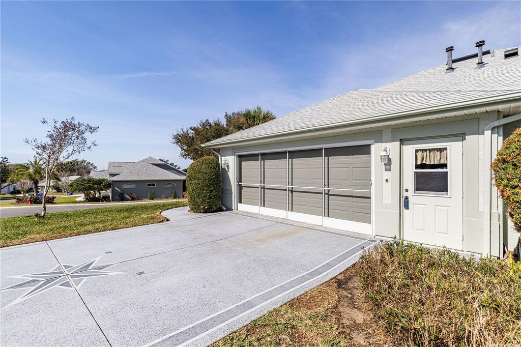 Image 34 of property listing at 5732 FREEPORT DRIVE, Tavares, FL 32778