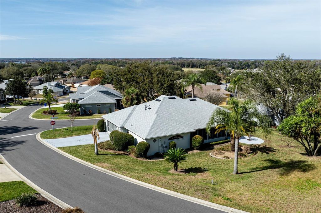 Image 37 of property listing at 5732 FREEPORT DRIVE, Tavares, FL 32778