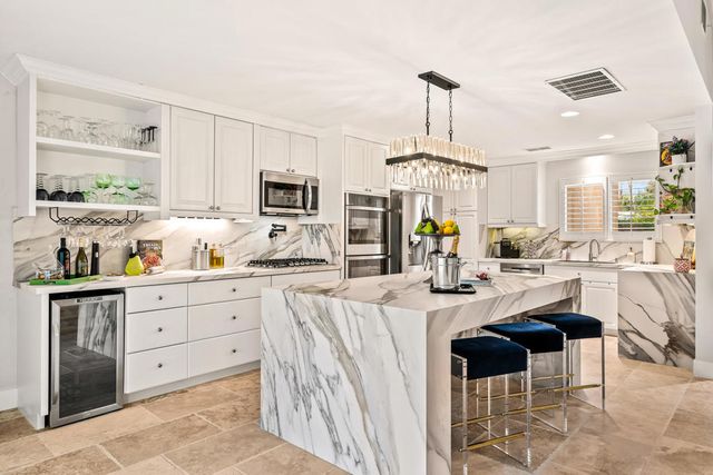 74916 Canterbury Court, Palm Desert, CA 92260