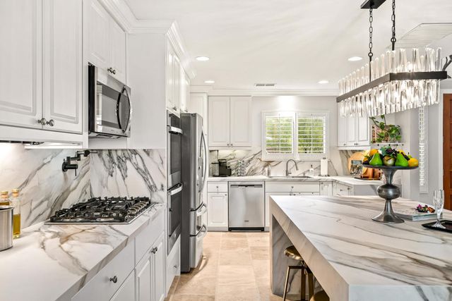 74916 Canterbury Court, Palm Desert, CA 92260