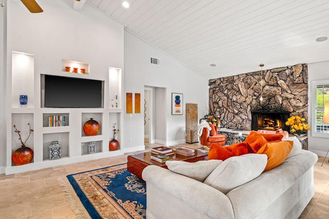 74916 Canterbury Court, Palm Desert, CA 92260