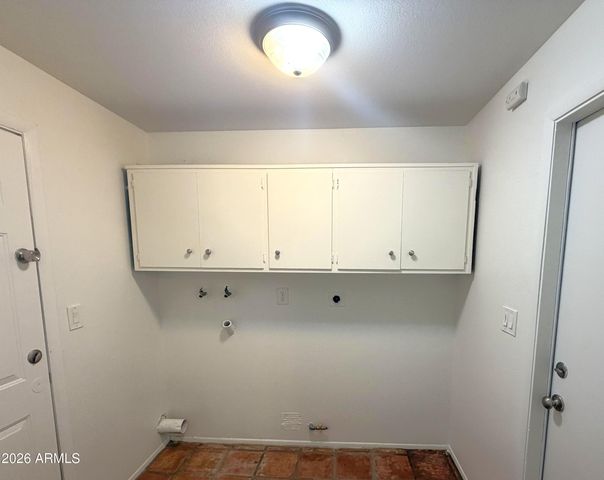 3241 E SUNNYSIDE Drive, Phoenix, AZ 85028