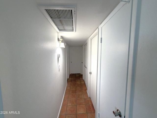 3241 E SUNNYSIDE Drive, Phoenix, AZ 85028